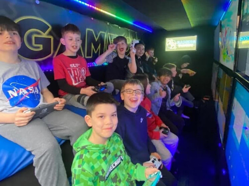 Solihull Party Bus - Mobile Gaming Bus Solihull - Gaming Warriors Party Bus Worcestershire